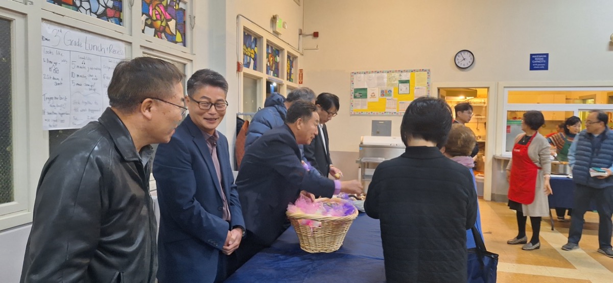2024 부활대축일, 파스카 성삼일, 성지주일 - 부활절 새신랑 새신부, 밥나눔
