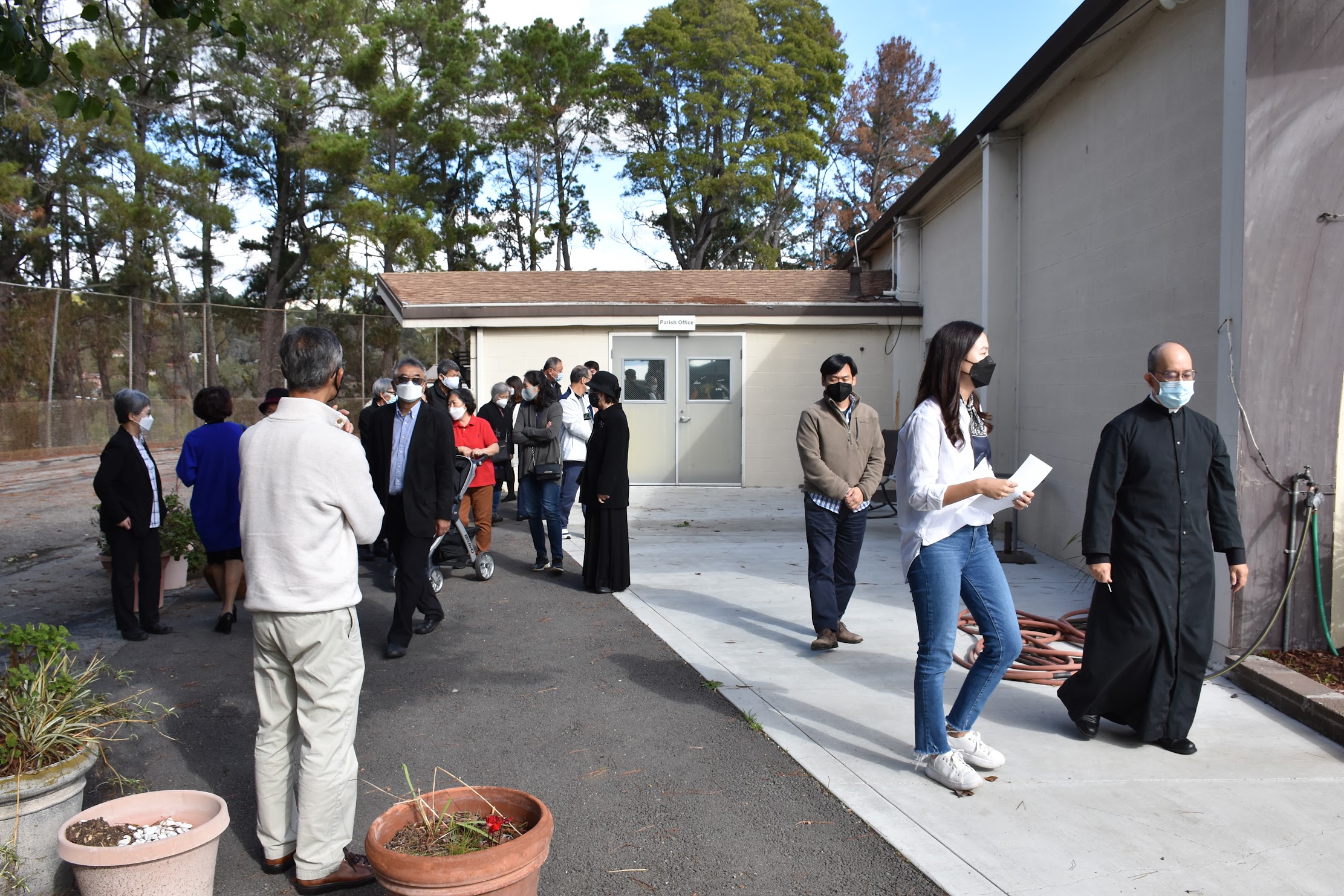 오클랜드 교구장님이 제안한 본당 주소 및 안내 주소 : St. Paschal Baylon Church 3700 Dorisa Ave, Oakland 94605 * 10월 31일(일) 오후 1시 30분에 St. Paschal 본당 신부님이 그곳 성당에 관한 설명회가 있겠습니다. 원하시는 분은 누구든지 오실 수 있습니다. 다만, 질의는 시간 관계상 준비된 질문지에 한해서만 이화영 요셉피나 자매의 통역으로 진행하겠습니다. * 모든 결정은 본당 교형자매님의 투표를 통해서 결정합니다. * 선호도 공정 관리 위원장 : 정태준 안토니오 ☎ 오일공-오오이-사사일팔