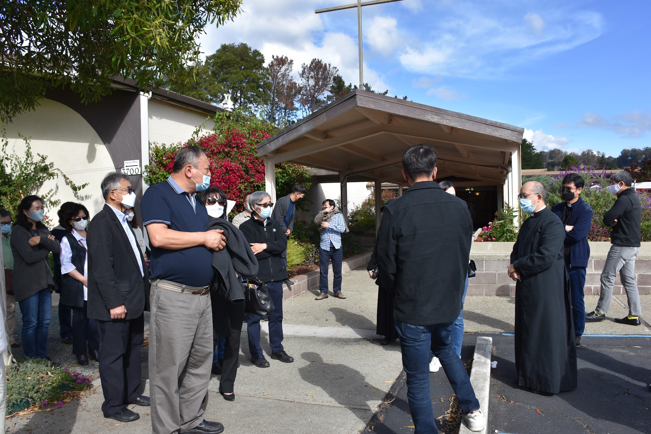 오클랜드 교구장님이 제안한 본당 주소 및 안내 주소 : St. Paschal Baylon Church 3700 Dorisa Ave, Oakland 94605 * 10월 31일(일) 오후 1시 30분에 St. Paschal 본당 신부님이 그곳 성당에 관한 설명회가 있겠습니다. 원하시는 분은 누구든지 오실 수 있습니다. 다만, 질의는 시간 관계상 준비된 질문지에 한해서만 이화영 요셉피나 자매의 통역으로 진행하겠습니다. * 모든 결정은 본당 교형자매님의 투표를 통해서 결정합니다. * 선호도 공정 관리 위원장 : 정태준 안토니오 ☎ 오일공-오오이-사사일팔