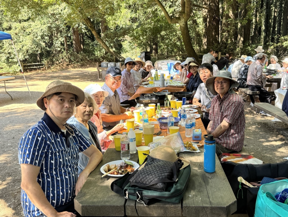 본당설립 40주년(1984.10.7.) 기념 야외미사 - 일시 : 10월 6일(일), 오전 11시 - 장소 : Robert Regional Recreation Area 10570 Skyline Blvd.