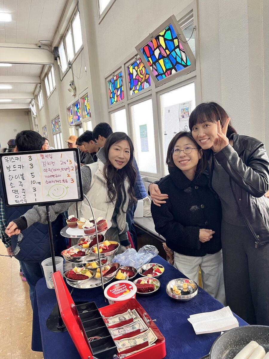 설날 합동위령미사, 구역 대항 윷놀이 와, 젠가 게임, 혼인갱신식(부부 축복식) 미사