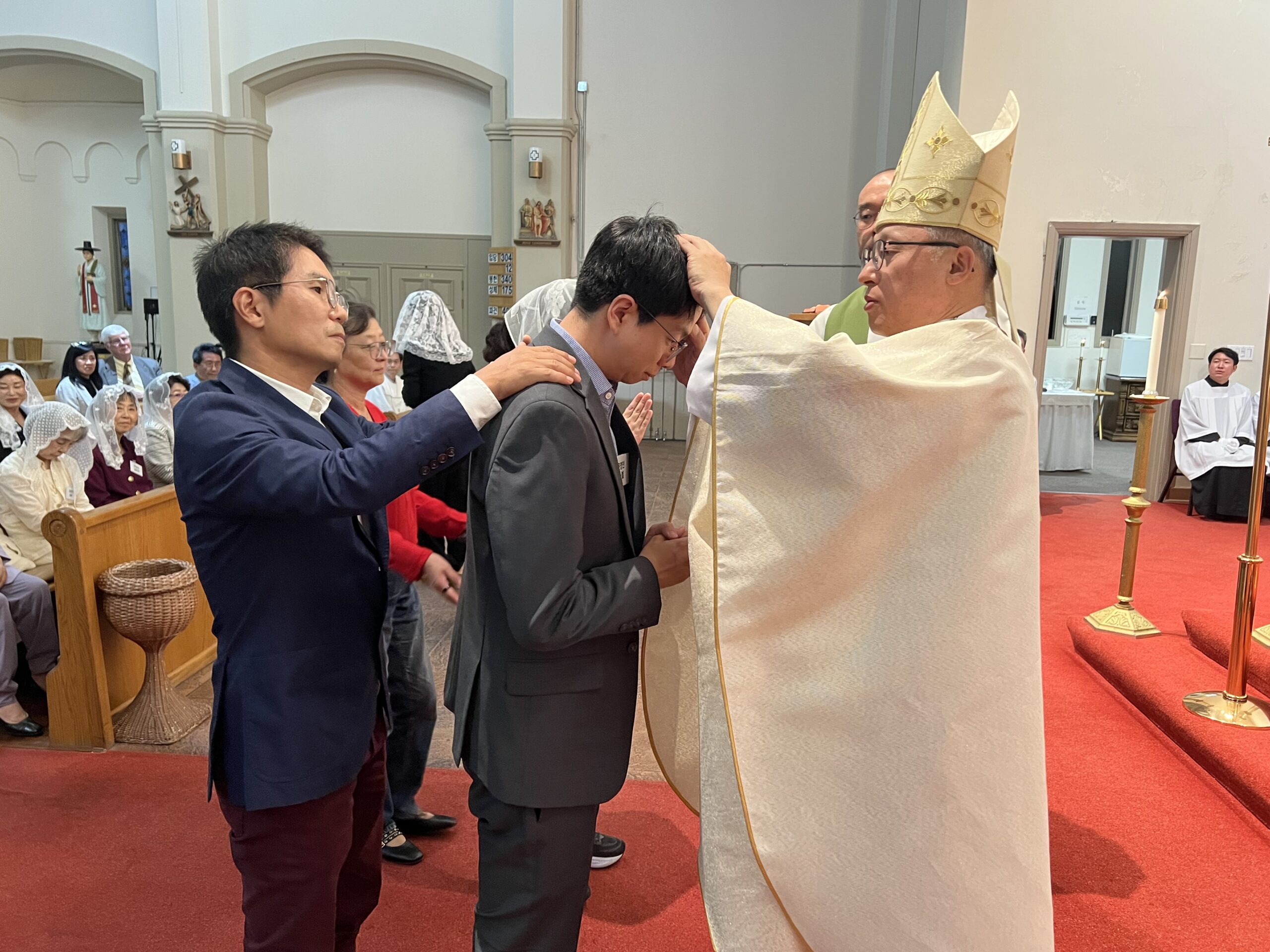 오클랜드, 몬트레이· 한인 가톨릭 공동체, 김주영 시몬 주교 주례로 19명에 ‘견진성사’ 거행
